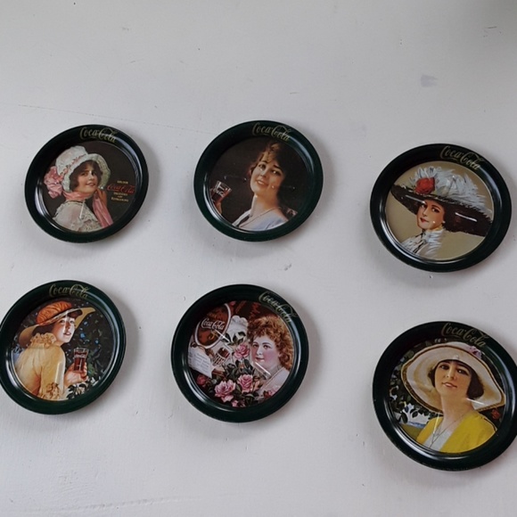 Coca Cola Other - COCA COLA MINIATURE COCA COLA ROUND TRAYS

6pzs.